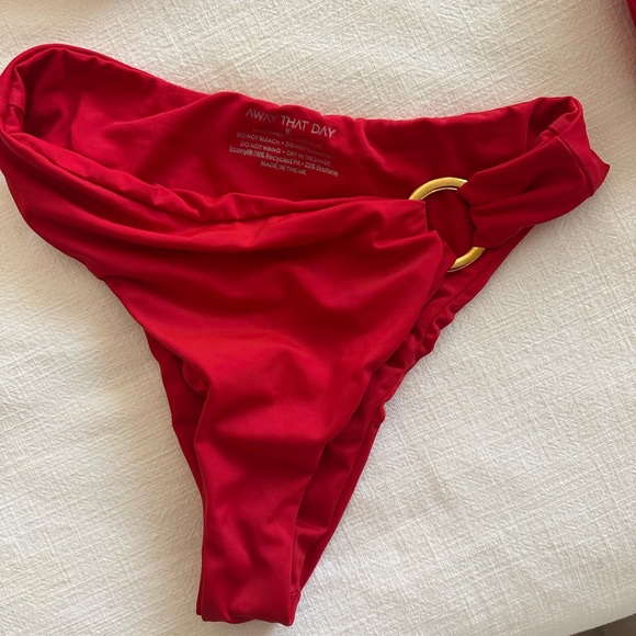 Away that Day - Acapulco Red Set Bikini (set of 3) - Picture 7 of 8